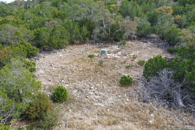 1048 SD 46067, Rocksprings, TX 78880