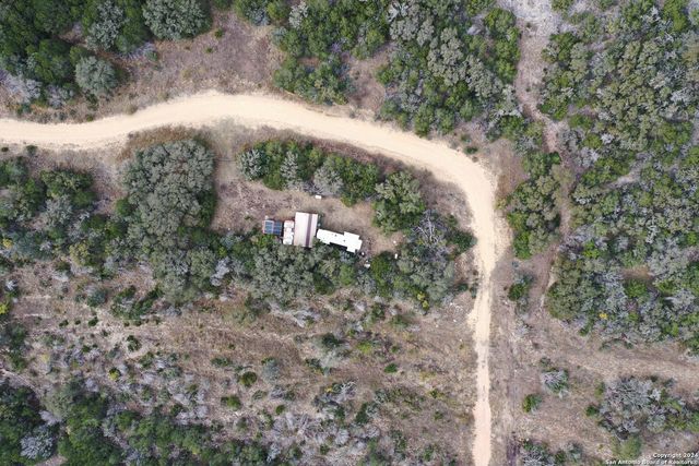 1048 SD 46067, Rocksprings, TX 78880