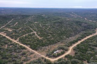 1048 SD 46067, Rocksprings, TX 78880