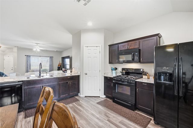 23393 S Donna Lane, Claremore, OK 74019