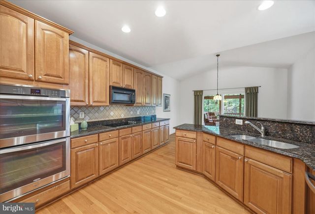 8225 ANGLERS EDGE CT, Glen Burnie, MD 21060