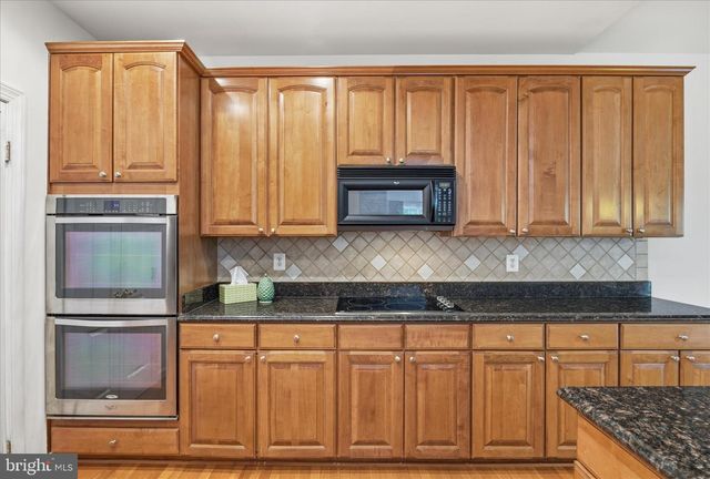 8225 ANGLERS EDGE CT, Glen Burnie, MD 21060