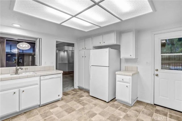1762 Del Prado, Pomona, CA 91768