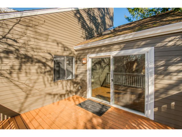 11525 Se FLAVEL St, Portland, OR 97266