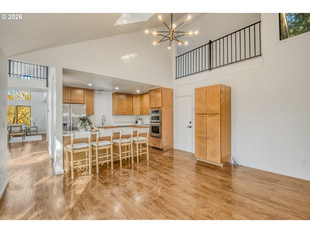 11525 Se FLAVEL St, Portland, OR 97266