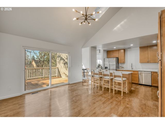 11525 Se FLAVEL St, Portland, OR 97266