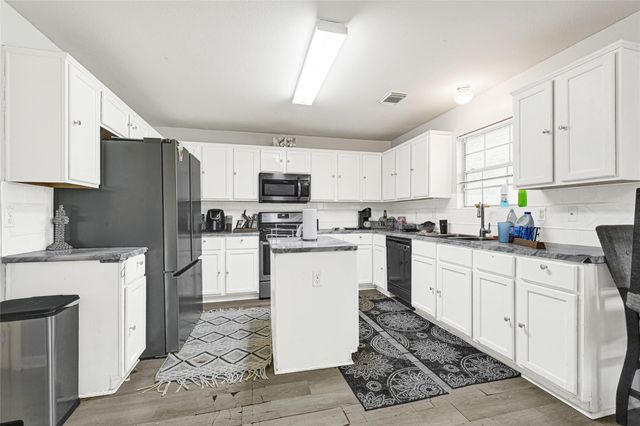 6419 Slate Stone Lane, Houston, TX 77084