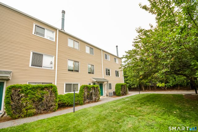 31 Stuart Avenue 5, Norwalk, CT 06850