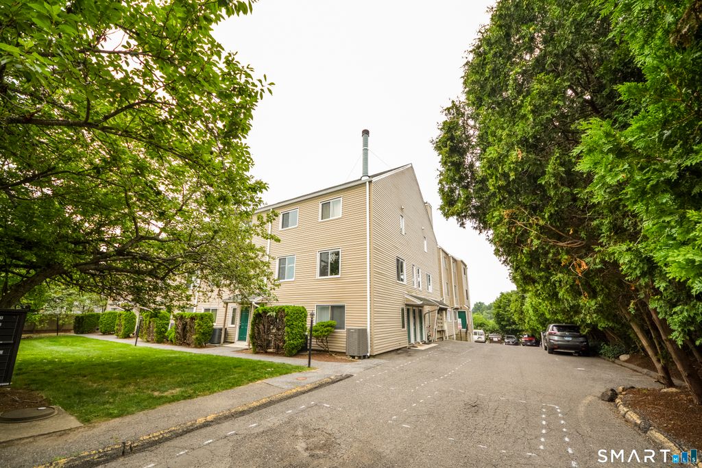 31 Stuart Avenue 5, Norwalk, CT 06850