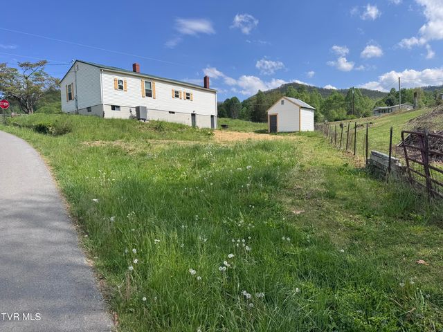 230 Hamilton Road, Elizabethton, TN 37643