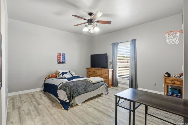 108 Abrego Ridge, Floresville, TX 78114