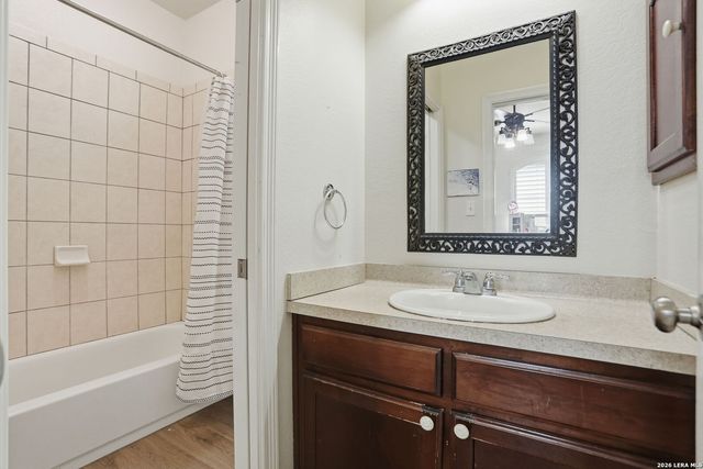 108 Abrego Ridge, Floresville, TX 78114