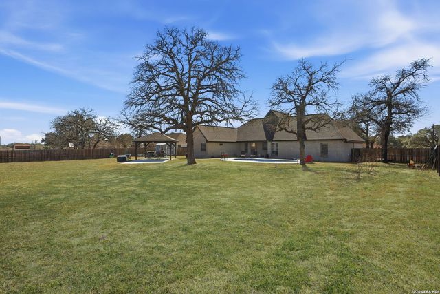 108 Abrego Ridge, Floresville, TX 78114