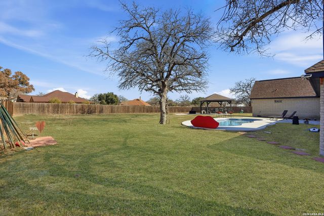 108 Abrego Ridge, Floresville, TX 78114