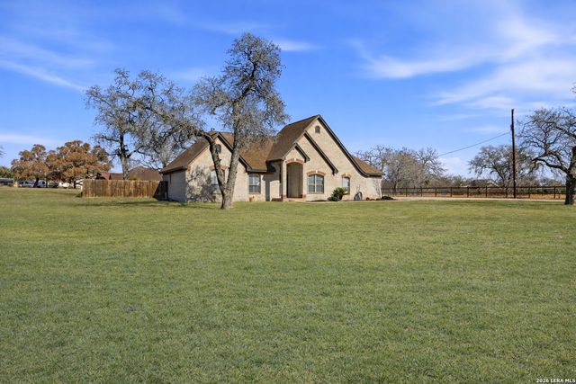 108 Abrego Ridge, Floresville, TX 78114