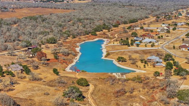 108 Abrego Ridge, Floresville, TX 78114