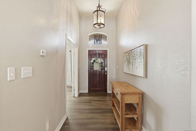 108 Abrego Ridge, Floresville, TX 78114