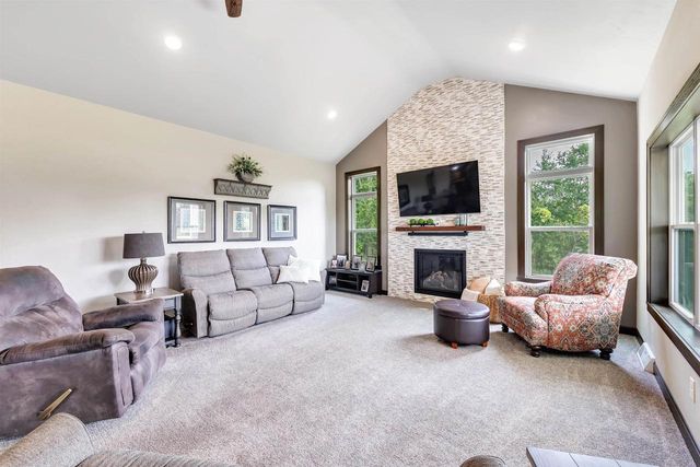 N7273 MOORE ROAD, Seymour, WI 54165