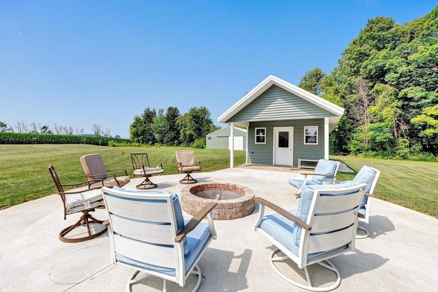 N7273 MOORE ROAD, Seymour, WI 54165
