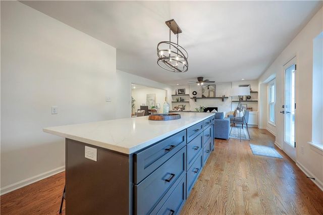 8818 Birch Lane, Prairie Village, KS 66207