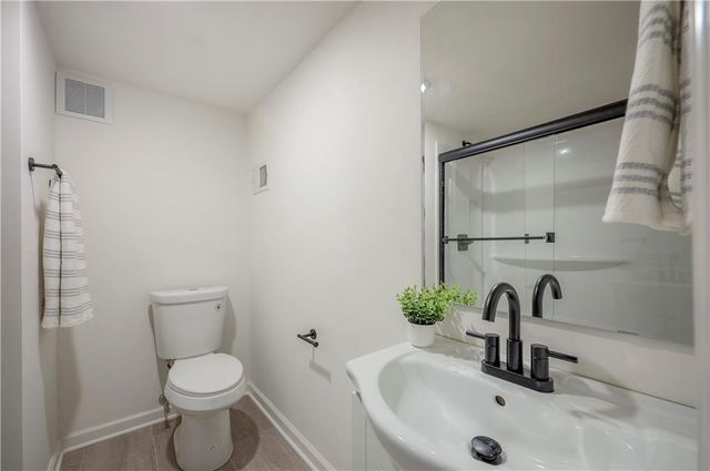 8818 Birch Lane, Prairie Village, KS 66207