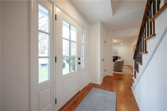 8818 Birch Lane, Prairie Village, KS 66207