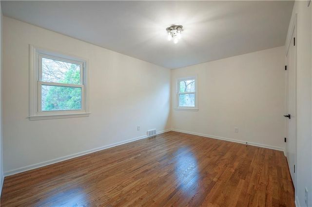 8818 Birch Lane, Prairie Village, KS 66207