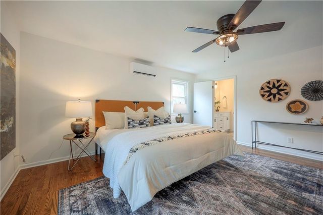 8818 Birch Lane, Prairie Village, KS 66207
