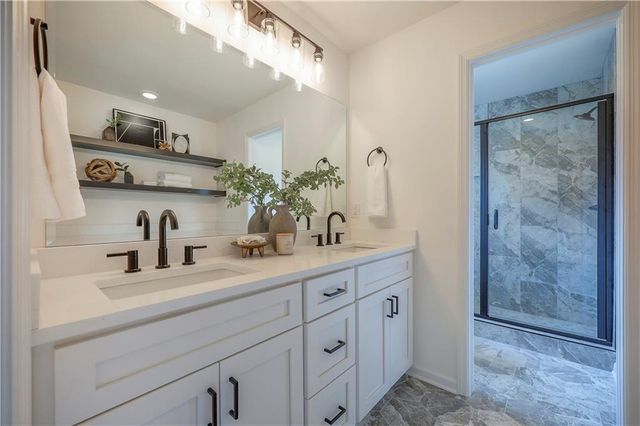 8818 Birch Lane, Prairie Village, KS 66207