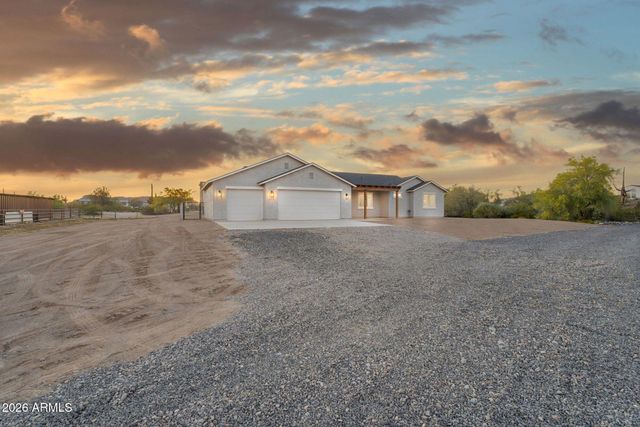 4063 W MOON DUST Trail, San Tan Valley, AZ 85144