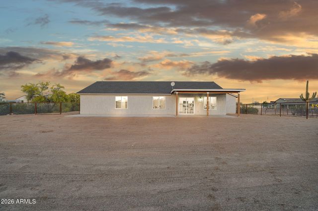 4063 W MOON DUST Trail, San Tan Valley, AZ 85144