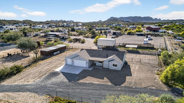 4063 W MOON DUST Trail, San Tan Valley, AZ 85144