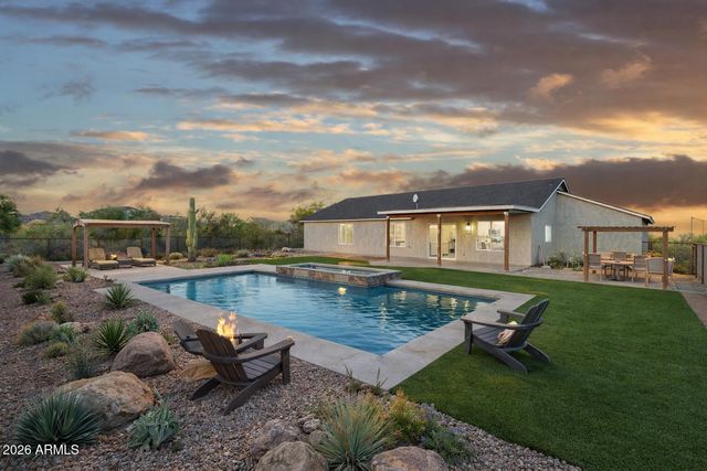 4063 W MOON DUST Trail, San Tan Valley, AZ 85144