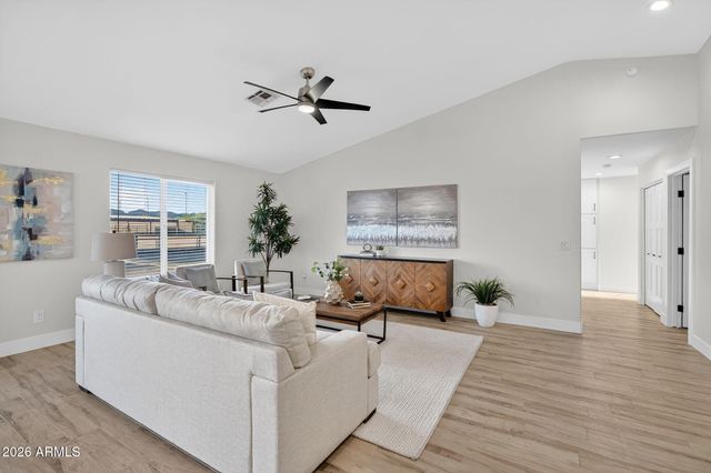 4063 W MOON DUST Trail, San Tan Valley, AZ 85144