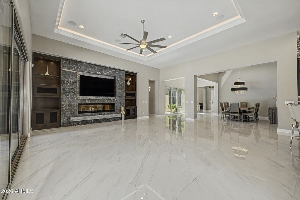 Image 11 of property listing at 2087 E ARIS Drive, Gilbert, AZ 85298
