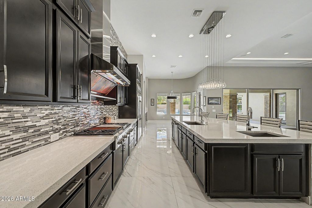 Image 16 of property listing at 2087 E ARIS Drive, Gilbert, AZ 85298