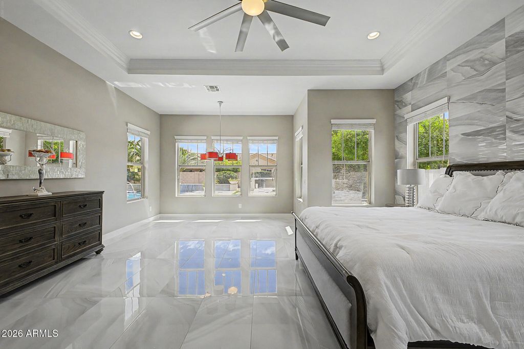 Image 23 of property listing at 2087 E ARIS Drive, Gilbert, AZ 85298