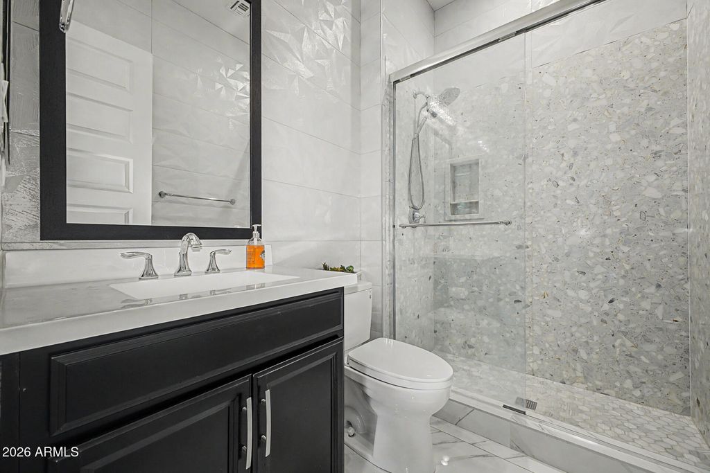 Image 30 of property listing at 2087 E ARIS Drive, Gilbert, AZ 85298