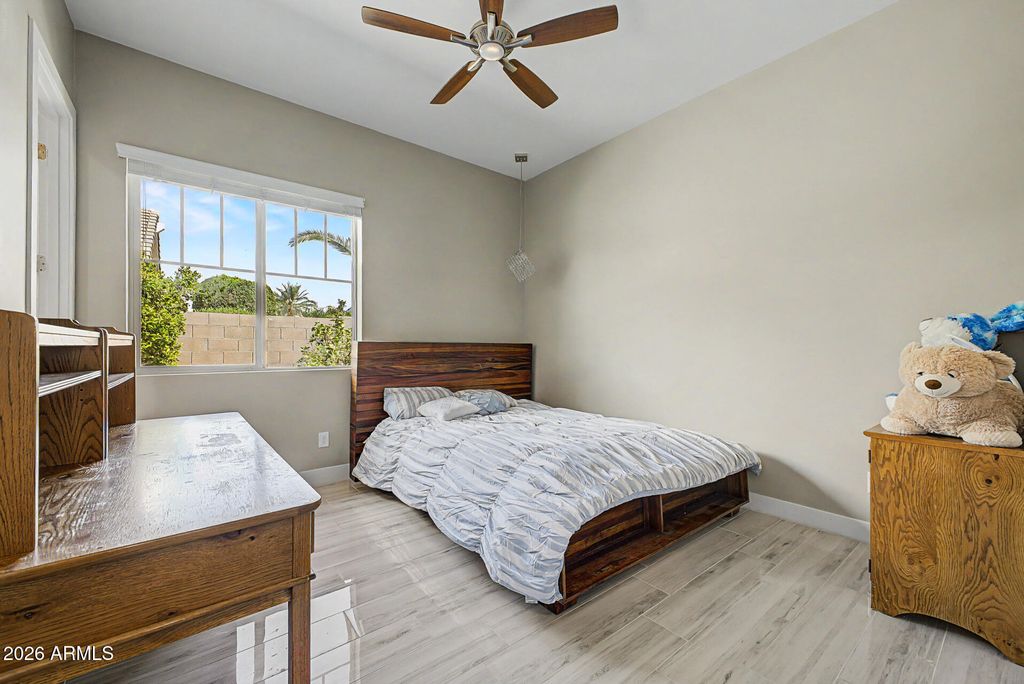 Image 40 of property listing at 2087 E ARIS Drive, Gilbert, AZ 85298
