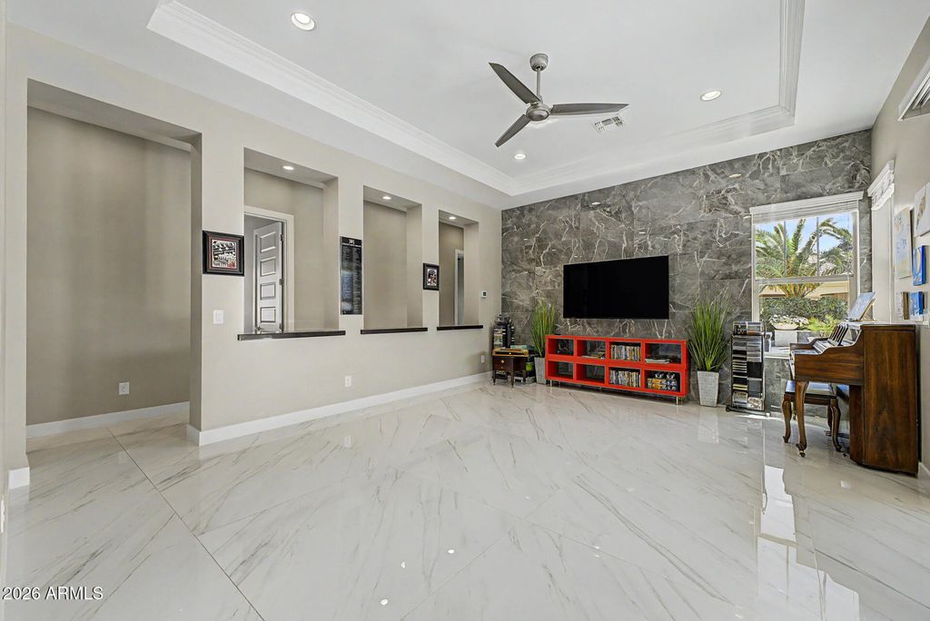 Image 43 of property listing at 2087 E ARIS Drive, Gilbert, AZ 85298