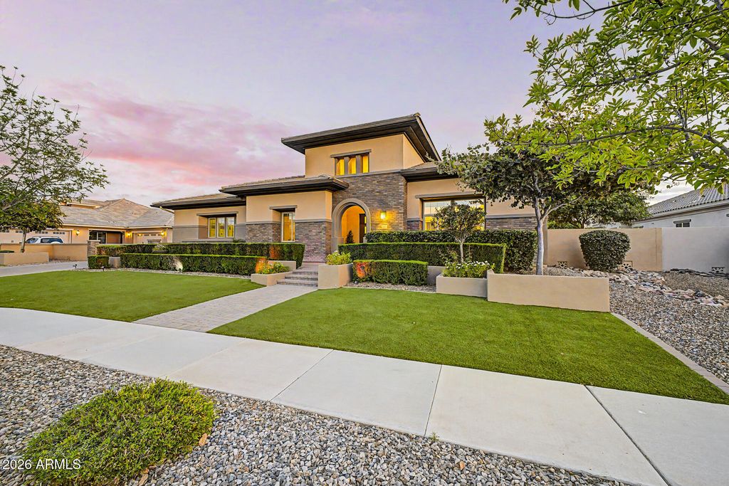 Image 5 of property listing at 2087 E ARIS Drive, Gilbert, AZ 85298