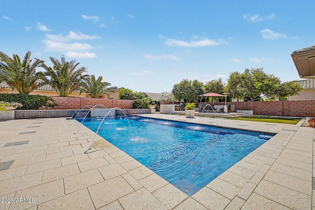 Image 60 of property listing at 2087 E ARIS Drive, Gilbert, AZ 85298