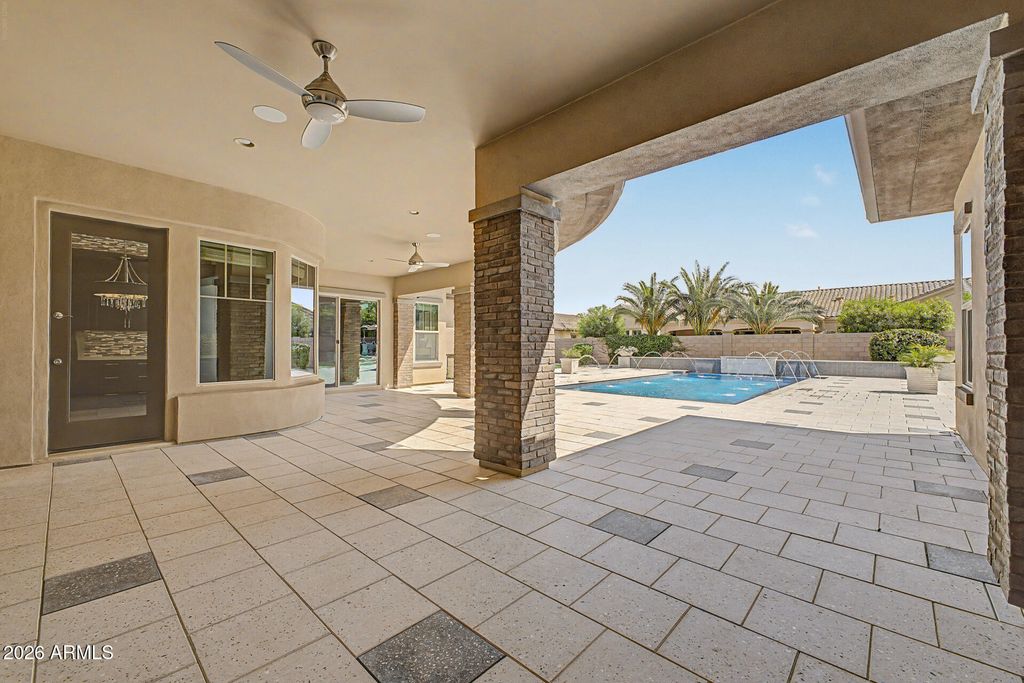 Image 64 of property listing at 2087 E ARIS Drive, Gilbert, AZ 85298