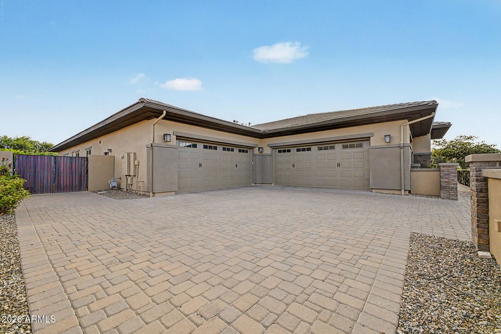Image 69 of property listing at 2087 E ARIS Drive, Gilbert, AZ 85298