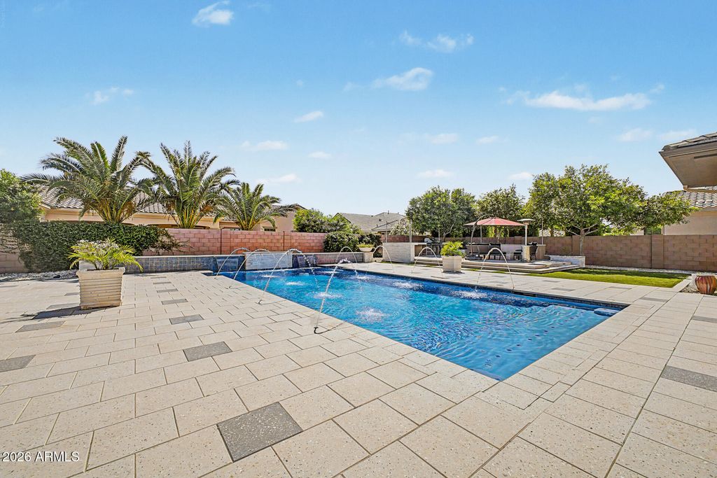 Image 76 of property listing at 2087 E ARIS Drive, Gilbert, AZ 85298