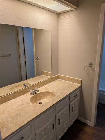 6912 Westglen Drive, Fort Worth, TX 76133