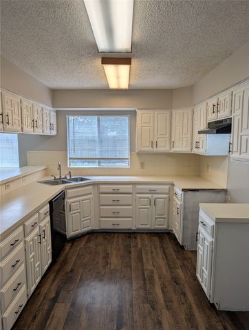 6912 Westglen Drive, Fort Worth, TX 76133