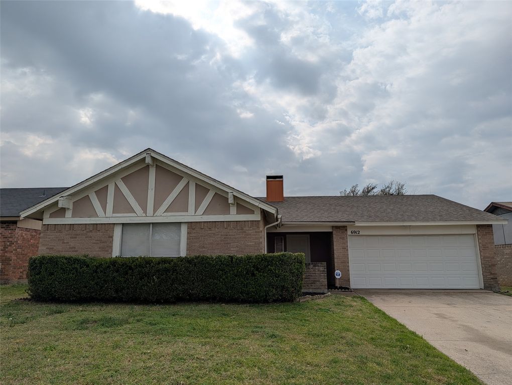 6912 Westglen Drive, Fort Worth, TX 76133
