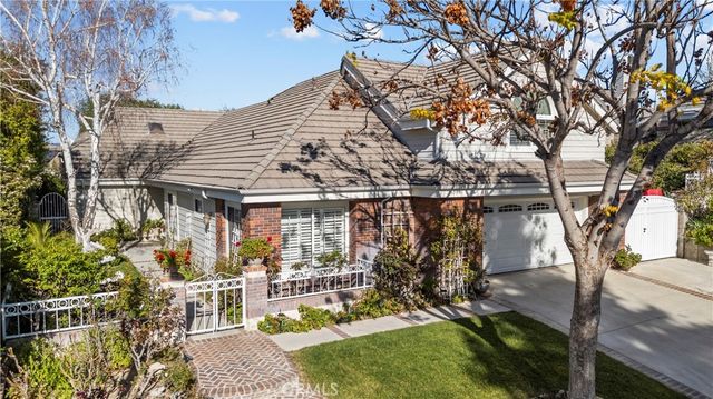 26334 Emerald Dove, Valencia, CA 91355