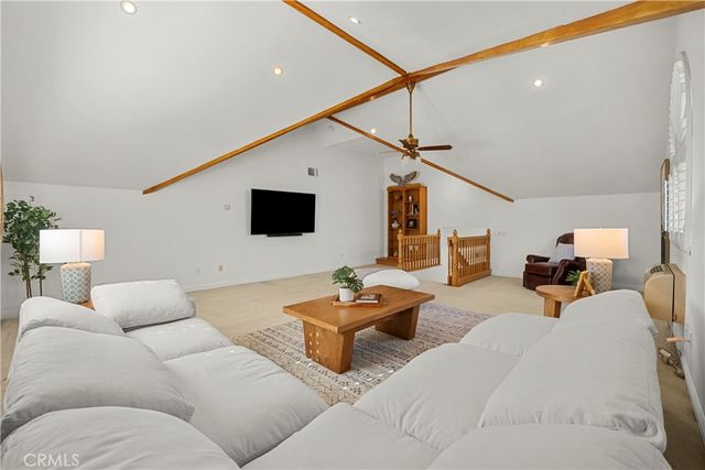 26334 Emerald Dove, Valencia, CA 91355